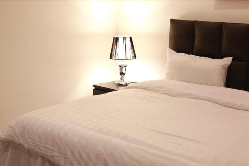 Continental Suite Salmiya Eksteriør billede