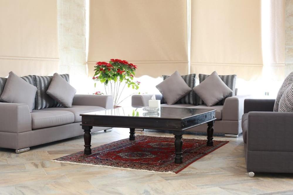 Continental Suite Salmiya Eksteriør billede